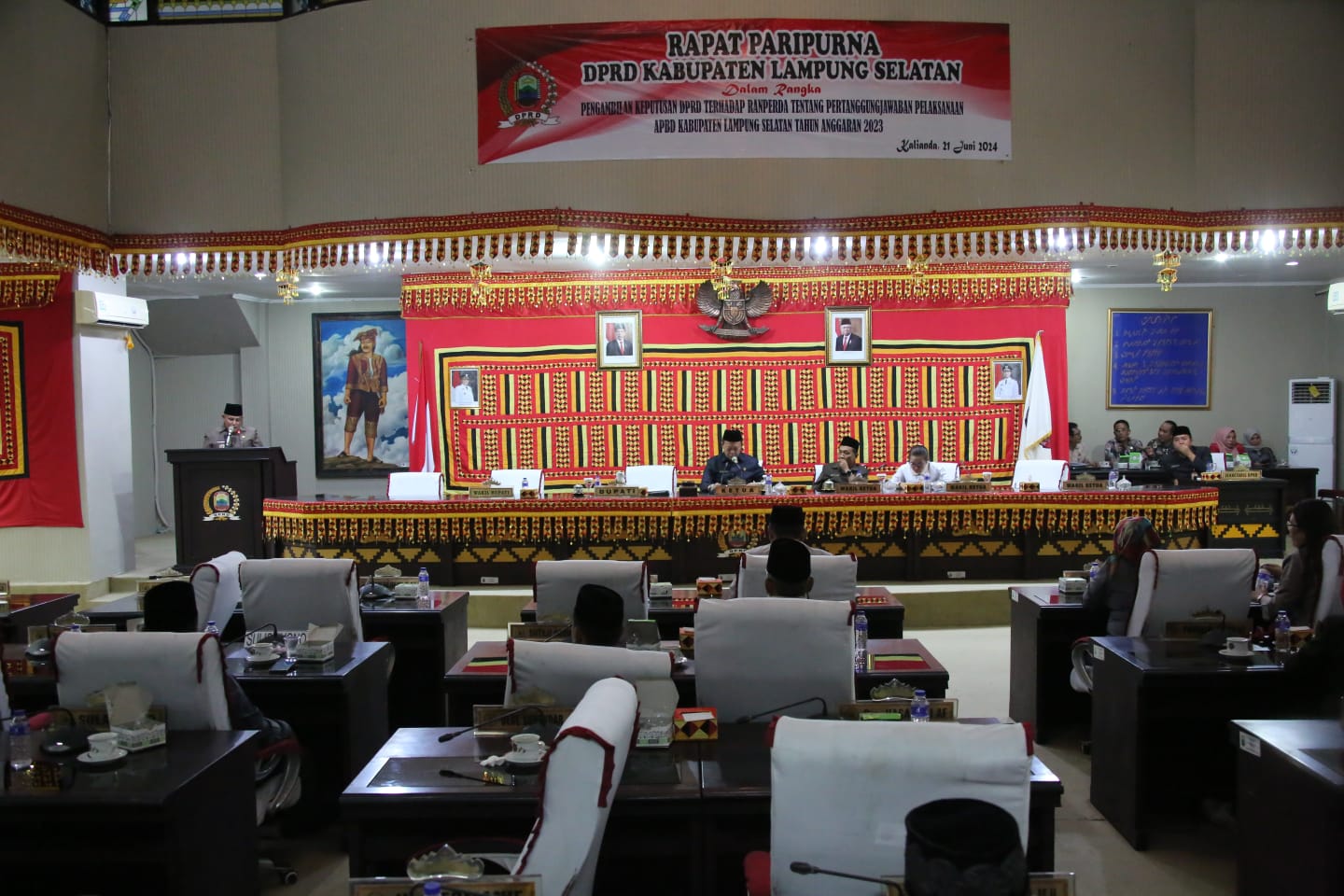 Memenuhi Kuorum, Paripurna Pengesahan Ranperda Pertanggungjawaban Pelaksana APBD Lampung Selatan TA 2023 Di Gelar DPRD Lampung Selatan